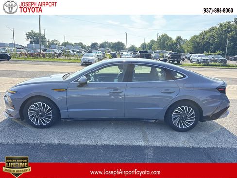 Used 2025 Hyundai Sonata Limited FWD image 1