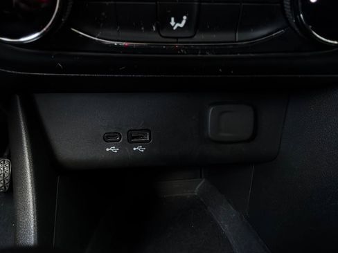 Used 2025 Buick Encore GX Preferred FWD image 23