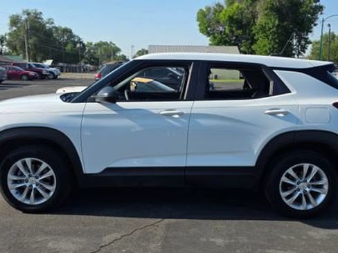 Used 2023 Chevrolet TrailBlazer LS AWD/4WD image 4