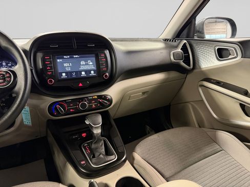 Used 2020 Kia Soul S FWD image 20