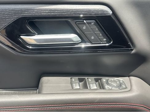 New 2026 GMC Yukon AT4 Ultimate w/ LPO, Floor Liner Package AWD/4WD image 35