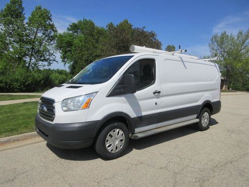 Used 2015 Ford Transit 250 130 Low Roof w/ Exterior Upgrade Package RWD image 21