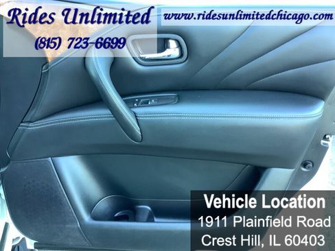 Used 2017 INFINITI QX80 4WD w/ Deluxe Technology Package image 37