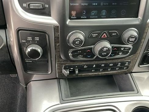 Used 2017 RAM 2500 Limited AWD/4WD image 13