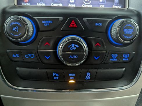 Used 2015 Jeep Grand Cherokee Limited image 18