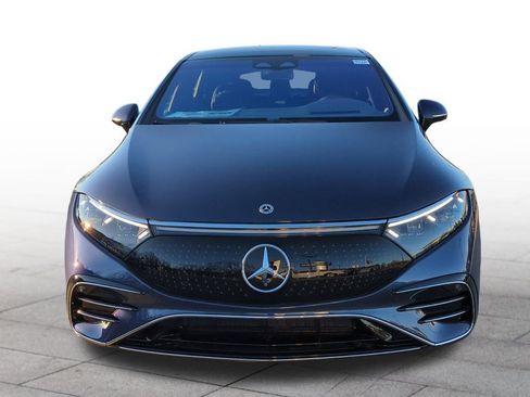 Used 2023 Mercedes-Benz EQS 580 580 image 2