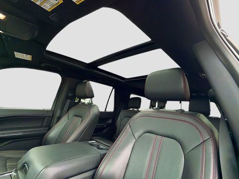 Used 2022 Ford Expedition Max Limited AWD/4WD image 25