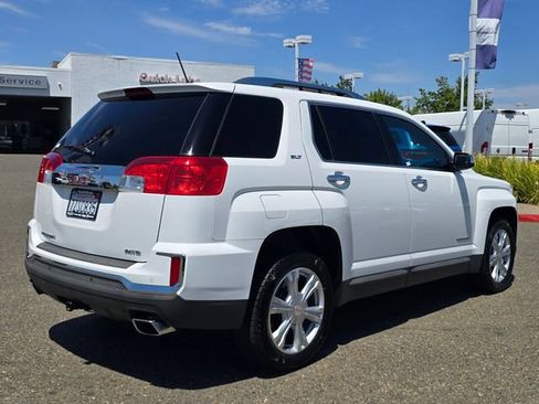 Used 2017 GMC Terrain SLT w/ Open Road Package AWD/4WD image 4