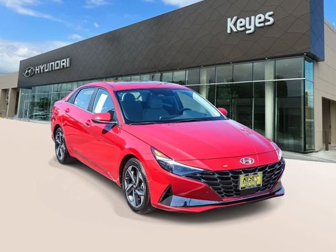 Certified 2023 Hyundai Elantra Limited image 3