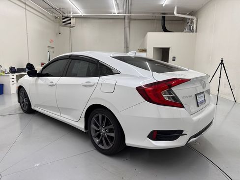 Used 2020 Honda Civic EX image 3