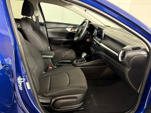 Used 2023 Kia Forte LXS FWD image 14