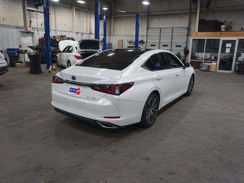 Used 2023 Lexus ES 350 w/ Premium Package FWD image 24