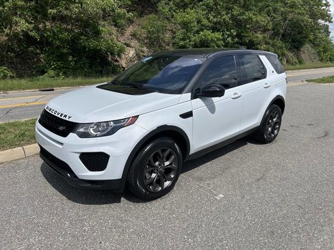 Used 2019 Land Rover Discovery Sport HSE AWD/4WD image 2