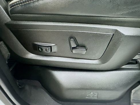 Used 2024 RAM 2500 Laramie w/ Sport Appearance Package image 24