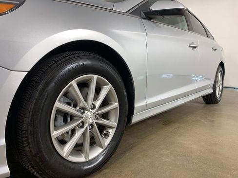 Used 2019 Hyundai Sonata ECO FWD image 2