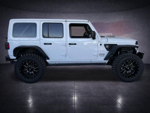 Used 2022 Jeep Wrangler Unlimited Sahara w/ Cold Weather Group image 6