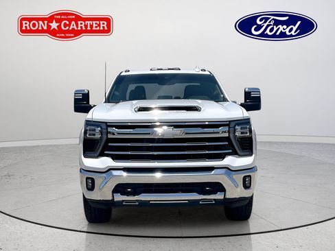 Used 2026 Chevrolet Silverado 2500 LTZ AWD/4WD image 2