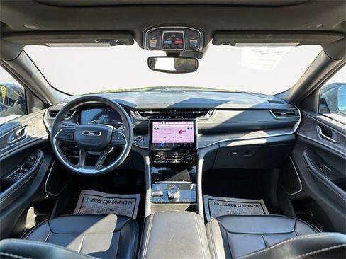 Used 2024 Jeep Grand Cherokee Limited 4xe image 10