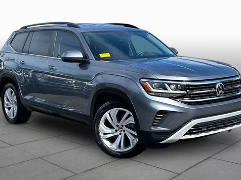 Used 2021 Volkswagen Atlas SE FWD image 3