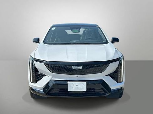 New 2027 Cadillac Optiq Sport w/ LPO, Floor Liner Package AWD/4WD image 12