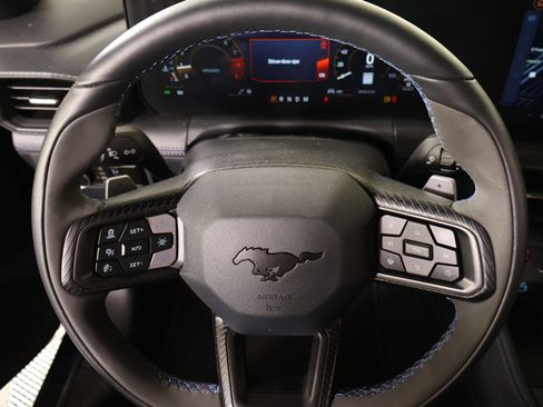 Used 2025 Ford Mustang Dark Horse RWD image 3