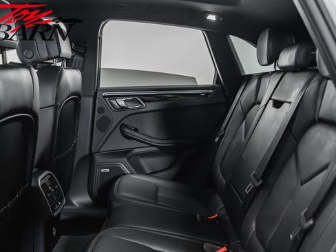 Used 2022 Porsche Macan S image 46