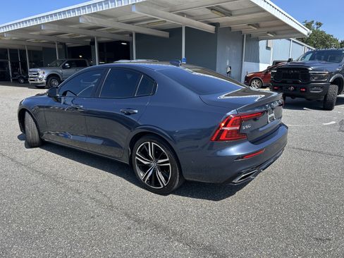 Used 2021 Volvo S60 T5 R-Design AWD/4WD image 7