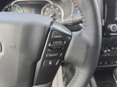 Used 2024 Nissan Frontier SV w/ SV Convenience Package image 21