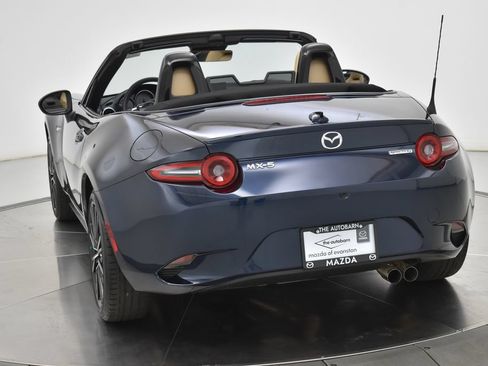 Certified 2025 MAZDA MX-5 Miata Grand Touring RWD image 19