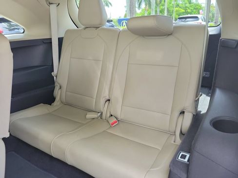 Used 2020 Acura MDX FWD image 13
