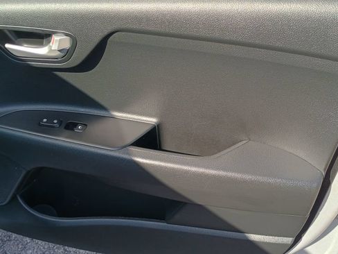 Used 2022 Kia Rio LX FWD image 24