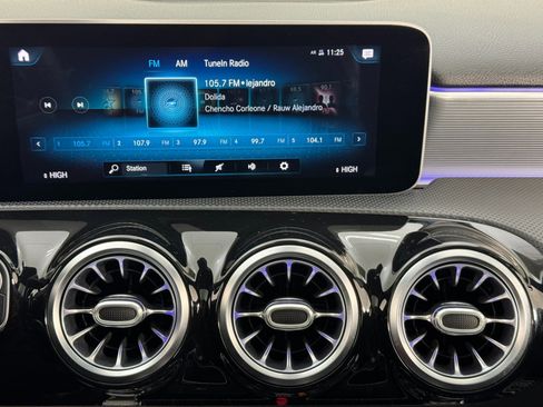 Used 2019 Mercedes-Benz A 220 A 220 w/ AMG Line & Premium Pa image 26