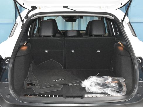 New 2026 Nissan Kicks SR w/ SR Premium Package AWD/4WD image 26