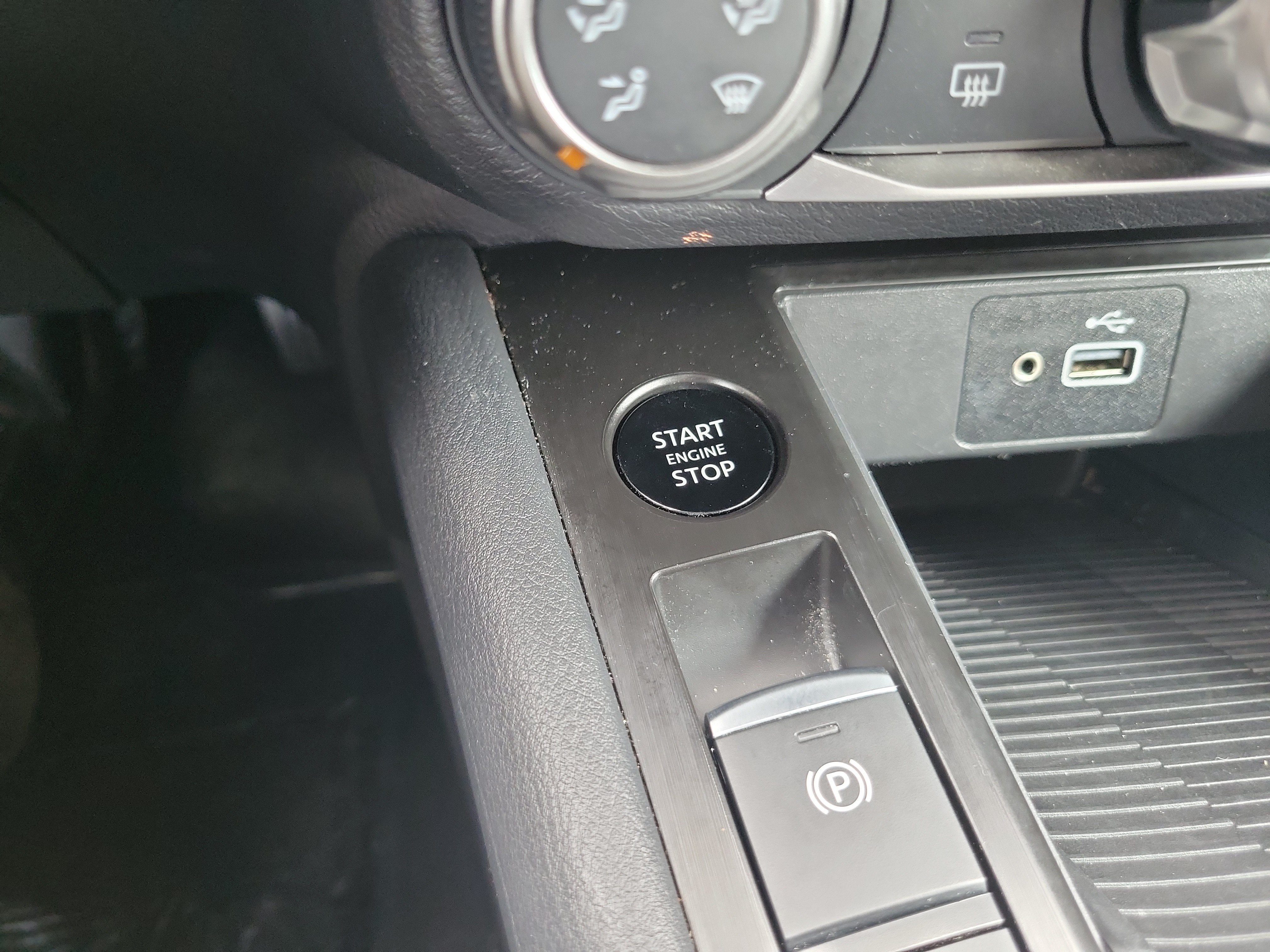 Used 2025 Nissan Kicks S FWD image 29