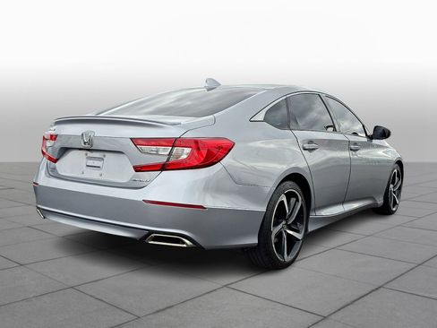 Used 2018 Honda Accord Sport image 7