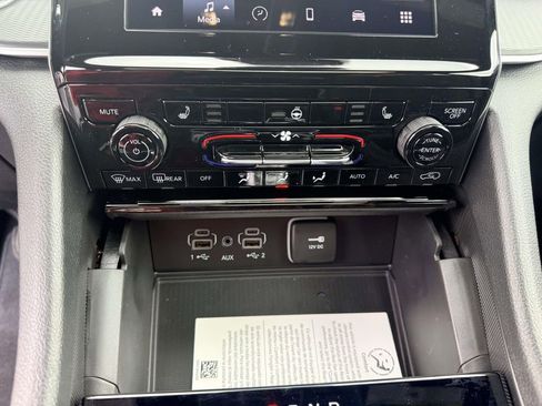 New 2026 Jeep Grand Cherokee L 2WD image 20