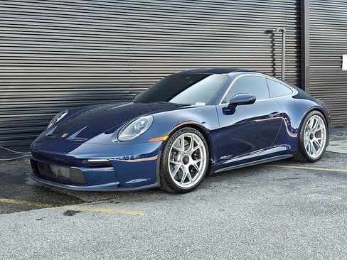Certified 2024 Porsche 911 S/T image 1