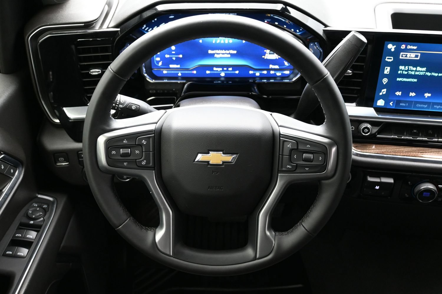 Used 2024 Chevrolet Silverado 1500 LT w/ Texas Edition Plus AWD/4WD image 15