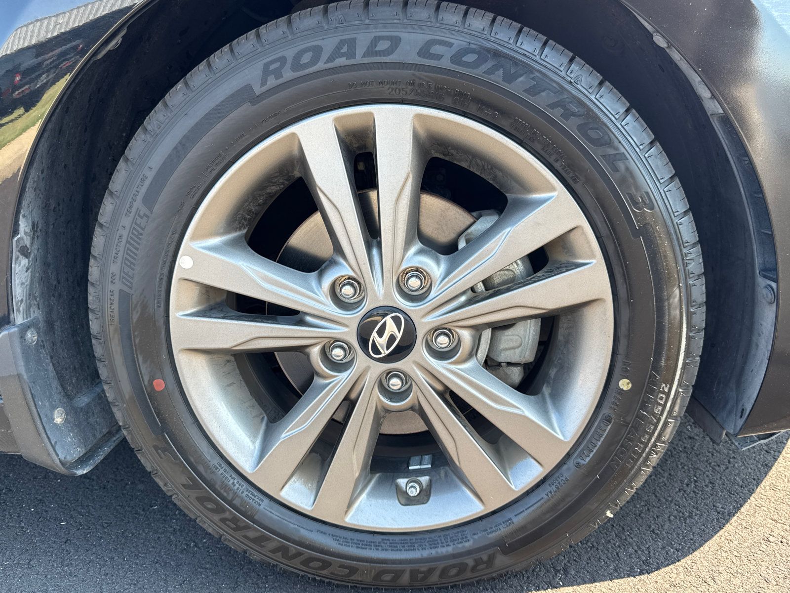 Used 2018 Hyundai Elantra SEL FWD image 12