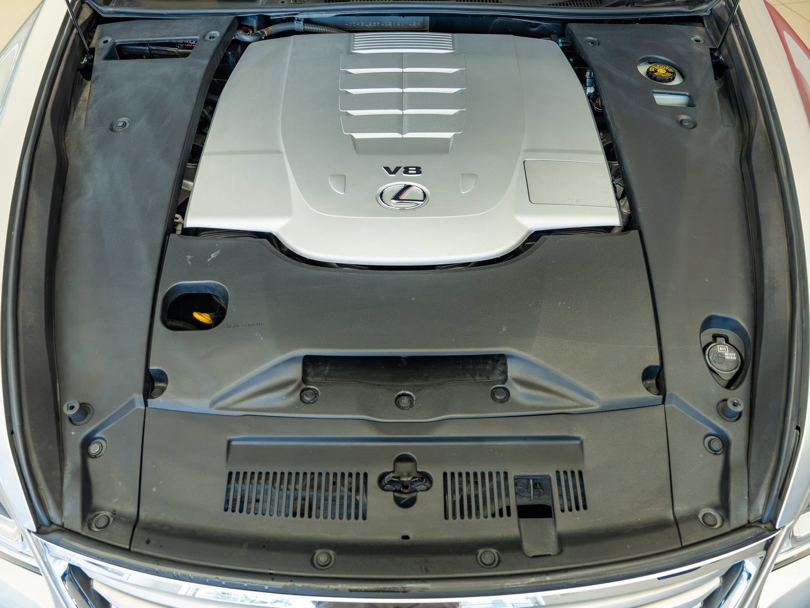 Used 2016 Lexus LS 460 w/ Comfort Package RWD image 31