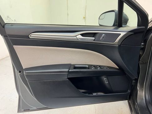 Used 2018 Ford Fusion S image 13