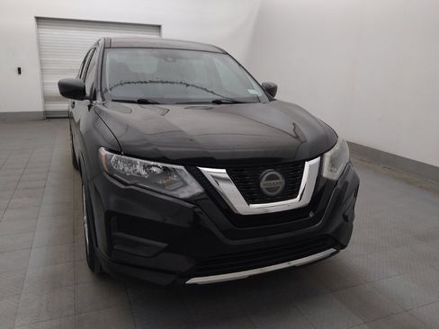 Used 2020 Nissan Rogue S FWD image 14