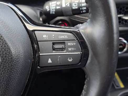Used 2023 Honda HR-V EX-L image 31