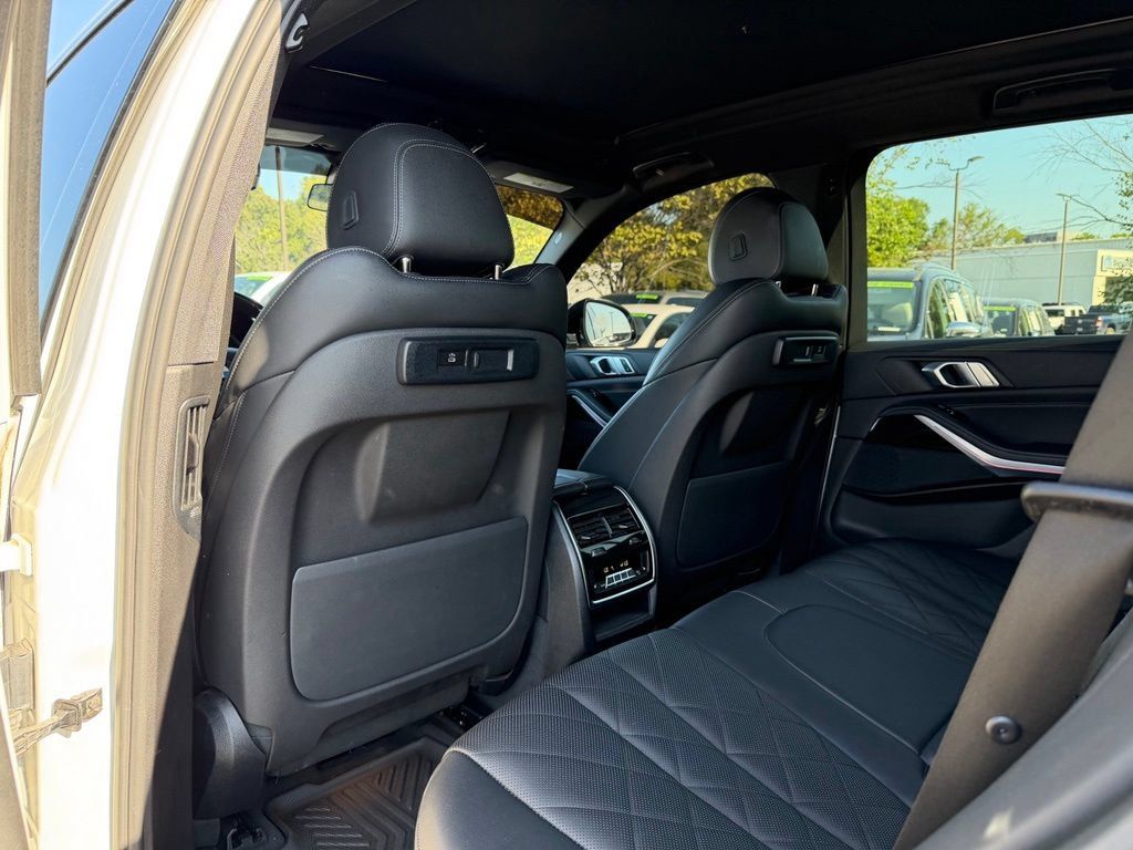 Used 2023 BMW X5 xDrive45e AWD/4WD image 24