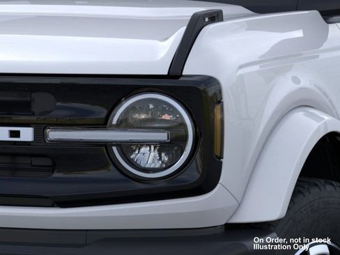 New 2026 Ford Bronco Outer Banks image 15