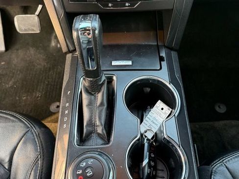 Used 2017 Ford Explorer XLT w/ Equipment Group 202A image 25