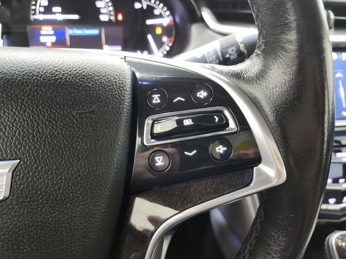 Used 2017 Cadillac XTS Luxury image 36