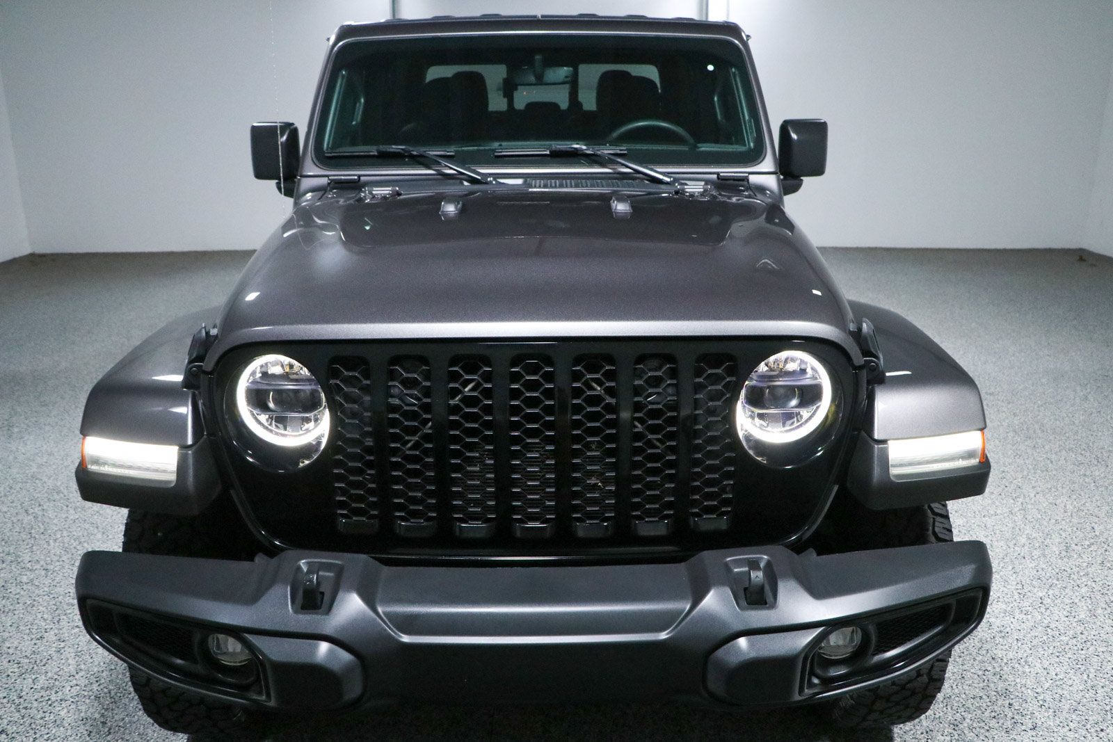 Used 2023 Jeep Gladiator Sport AWD/4WD image 4