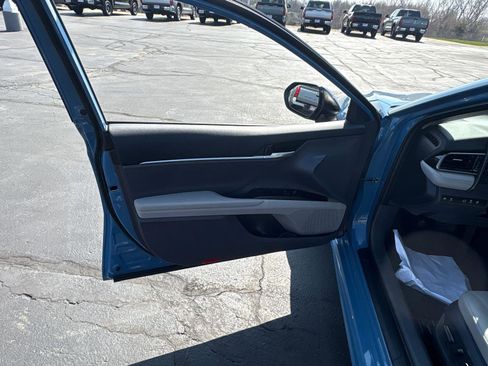 Certified 2024 Toyota Camry SE w/ Cold Weather Package FWD image 17