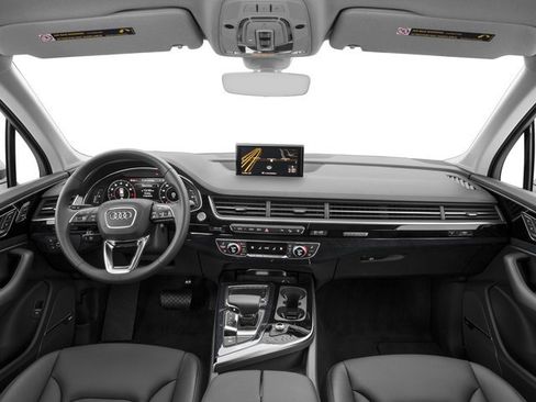 Used 2018 Audi Q7 3.0T Prestige AWD/4WD image 8